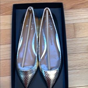 New in box Banana Republic gold flats